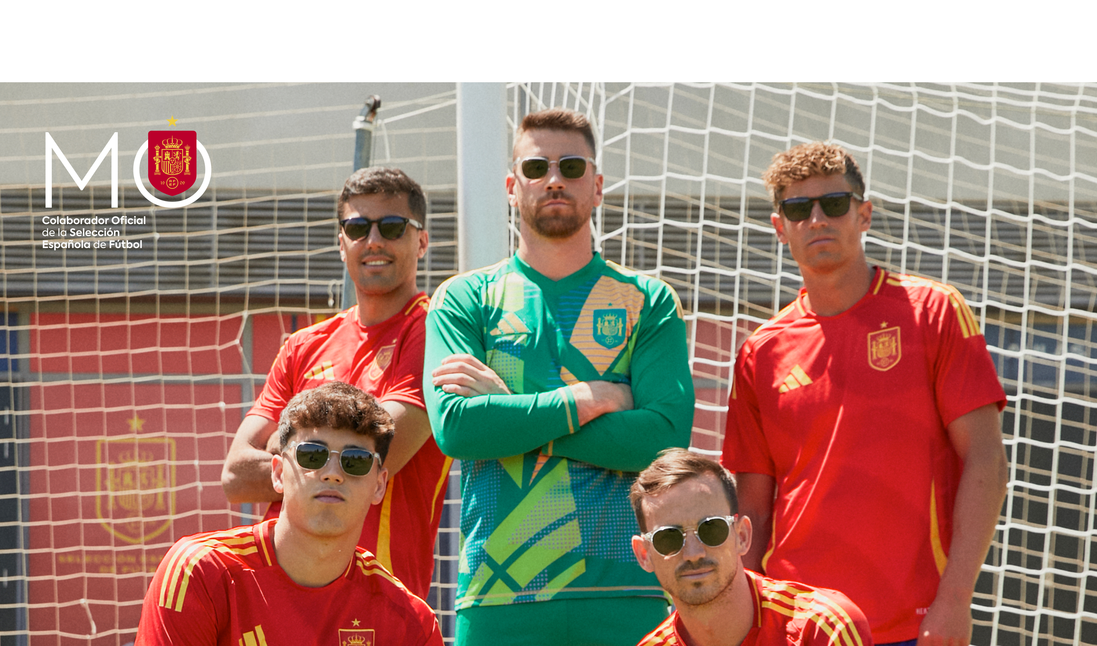 Mó x Selecció - Jugadors de la selecció espanyola posant i utilitzant ulleres de Multiòptiques