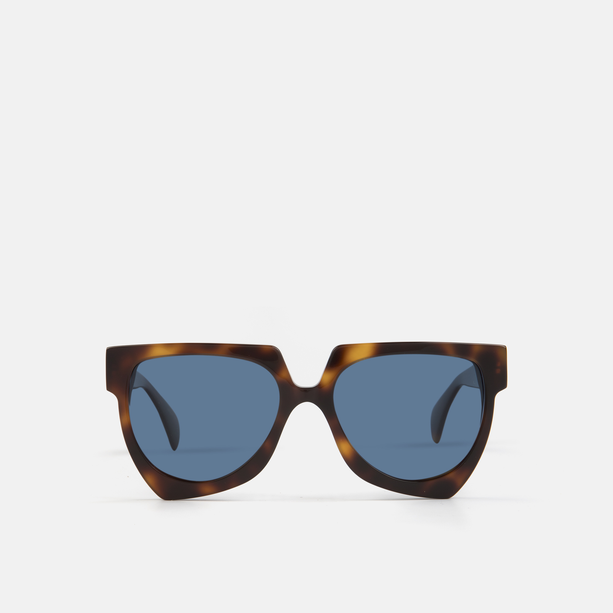 mó X OLIVA LOU SUN, carey, hi-res