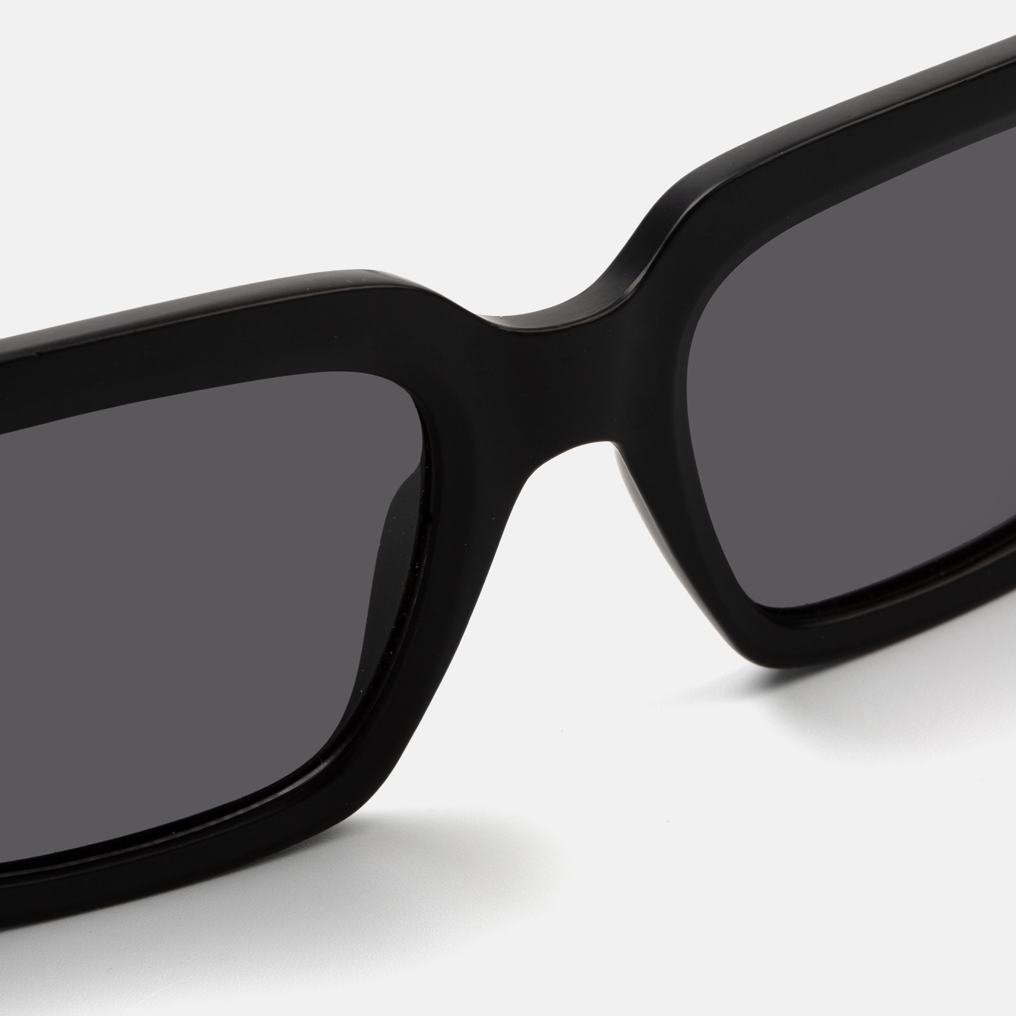 Wildgo WARHOL SUN, black, hi-res